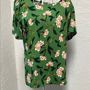 Ann Taylor Factory Pink and Green Floral Short Sleeve Blouse Asian Flare